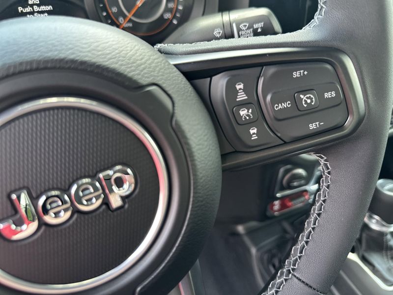 New 2025 Jeep Gladiator Rubicon X 4x4Image 25