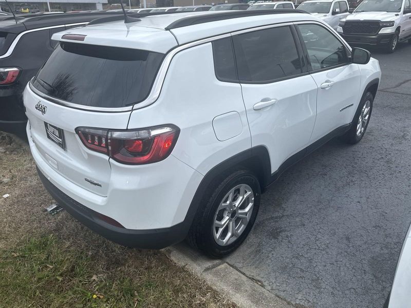 2025 Jeep Compass Latitude 4x4Image 7