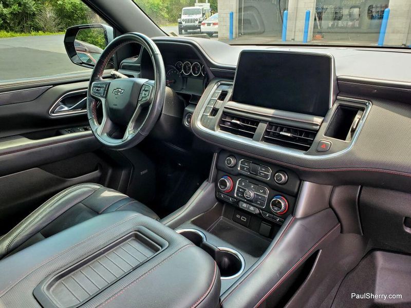 2021 Chevrolet Suburban RSTImage 28