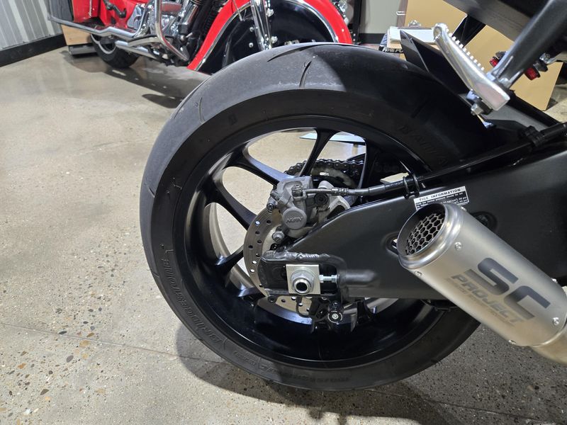 Used 2024 Yamaha YZFR1 Image 17