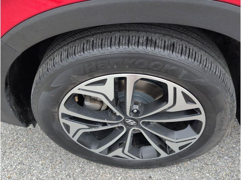 Used 2020 Hyundai Santa Fe LimitedImage 9