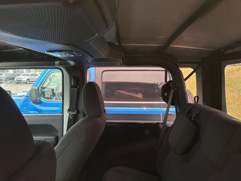 2023 Jeep Wrangler 2-door Sport 4x4Image 17