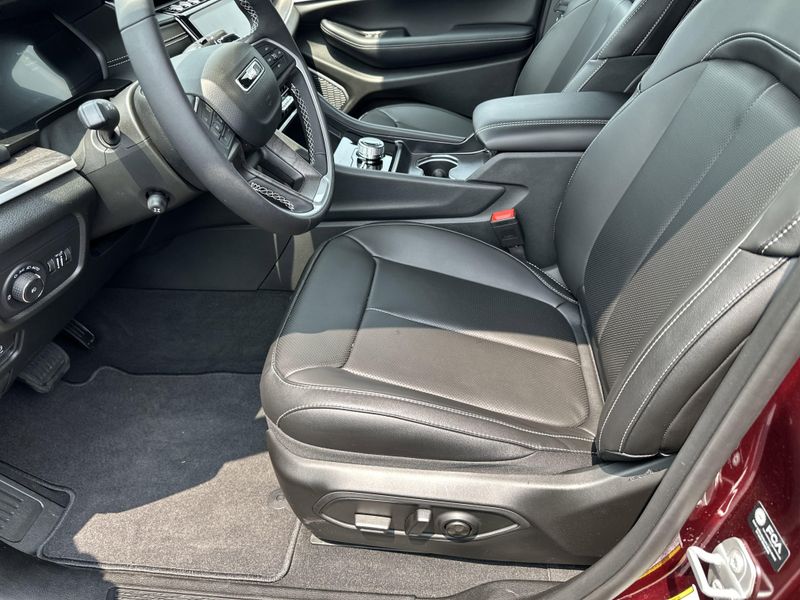 New 2025 Jeep Grand Cherokee Limited 4x4Image 19