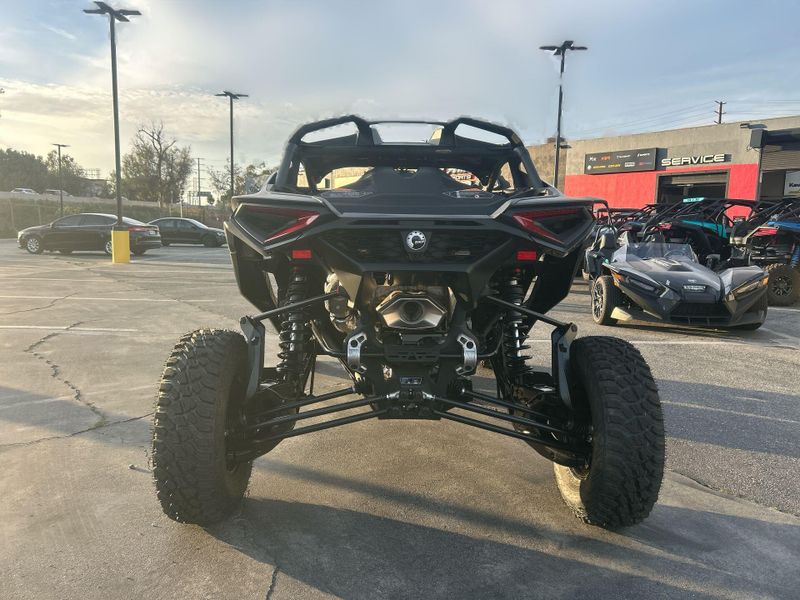 New 2026 Can-Am MAVERICK R X RS WITH SMART-SHOX 999T DCT Image 14