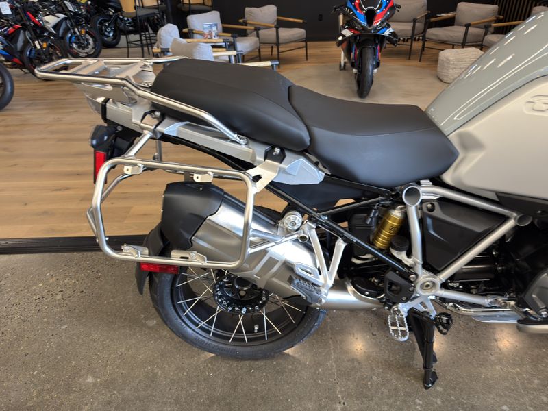 2024 BMW R 1250 GS Adventure - ASH GREY 