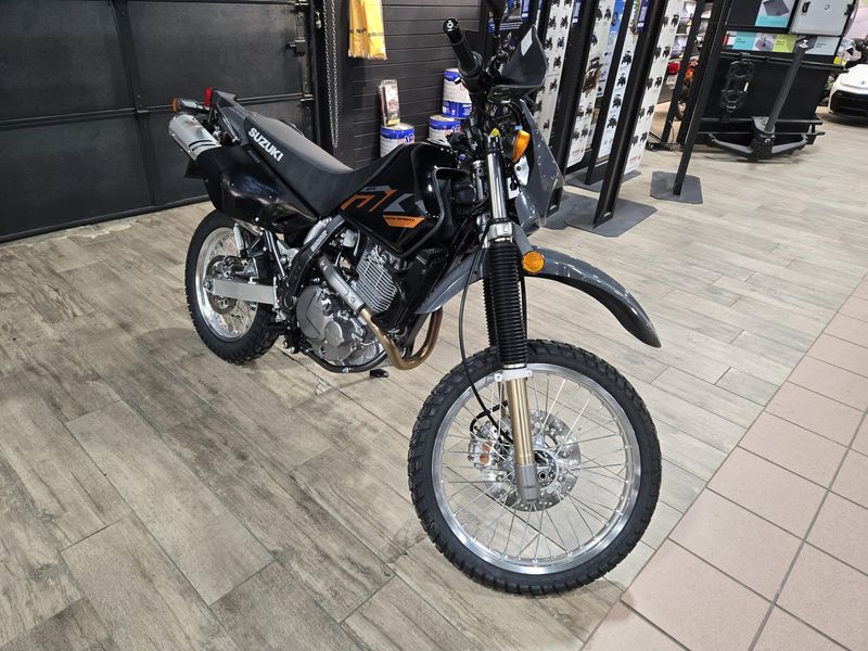 NEW 2026 SUZUKI DR 650S Image 2