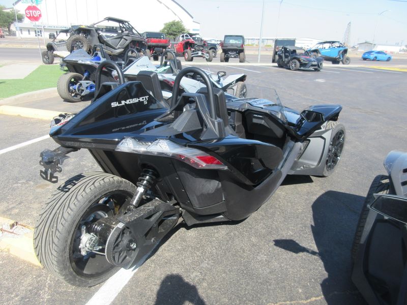 NEW 2026 POLARIS SLINGSHOT S AUTODRIVE Image 35
