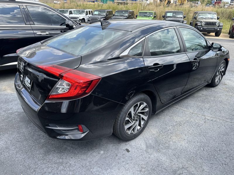 Used 2017 Honda Civic EXImage 7