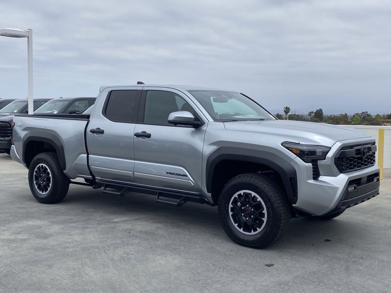 2025 Toyota Tacoma TRD Off RoadImage 2
