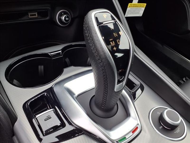 2025 Alfa Romeo Giulia RwdImage 22