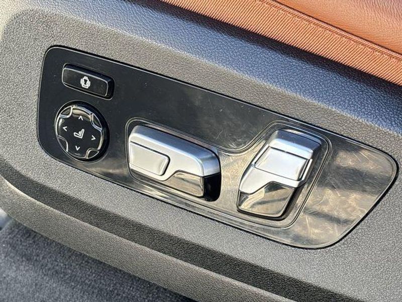 Used 2022 BMW X7 M50iImage 20