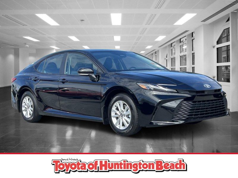 New 2025 Toyota Camry LEImage 1