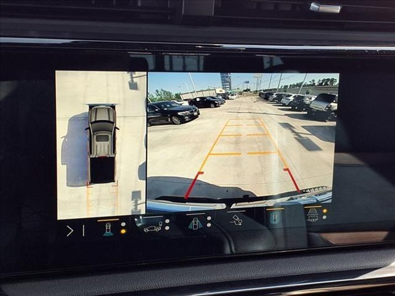 2022 GMC Sierra 1500 AT4Image 7