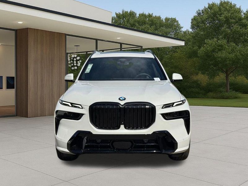 New 2026 BMW X7 xDrive40iImage 4