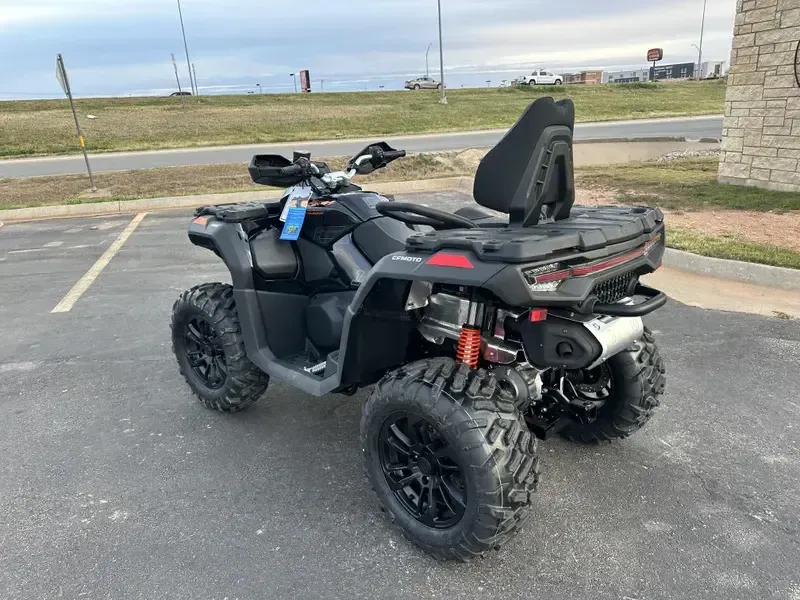 2025 CFMOTO CFORCE 1000 TOURING ZIRCON BLACK Image 9
