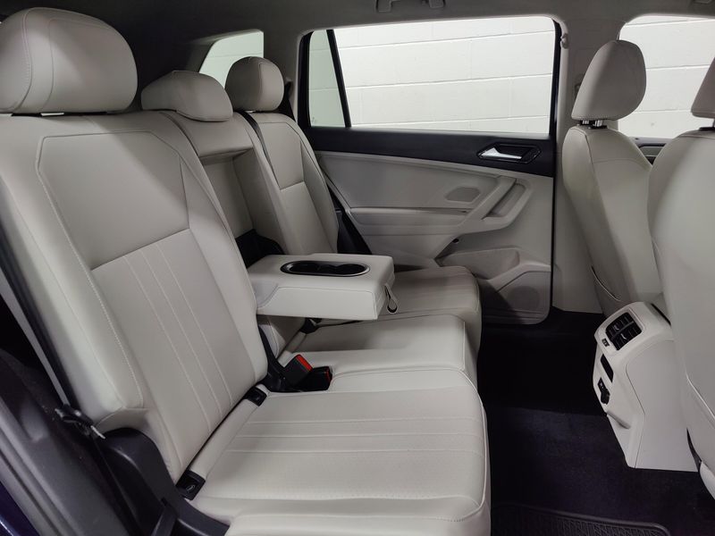 Used 2022 Volkswagen Tiguan SE 4-Motion AWDImage 12