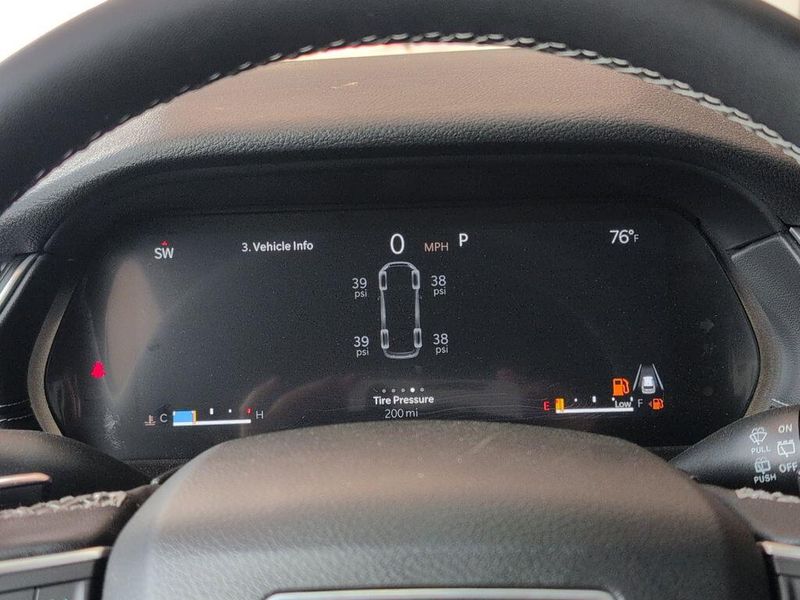 2024 Jeep Grand Cherokee L Altitude X 4x4Image 19