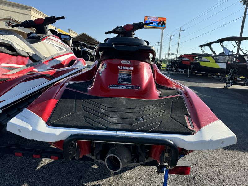 2018 YAMAHA PWC GP1800 TORCH RED AND WHITE Image 7