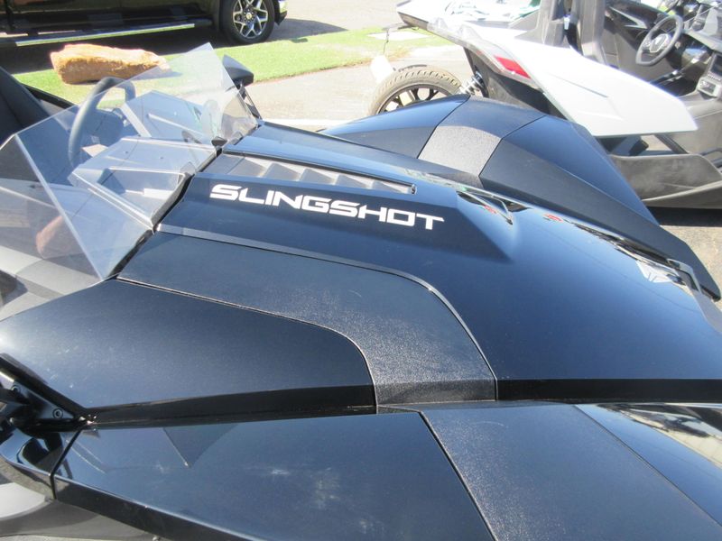 NEW 2026 POLARIS SLINGSHOT S AUTODRIVE Image 12