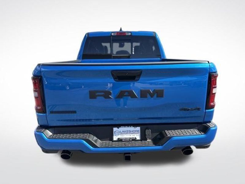 2026 RAM 1500 Big Horn Crew Cab 4x4 5'7' Box