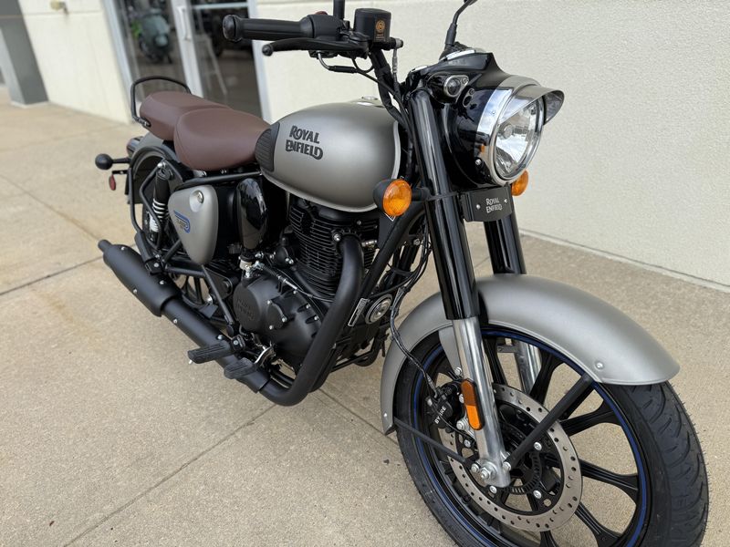 2024 Royal Enfield CLASSIC 350Image 8