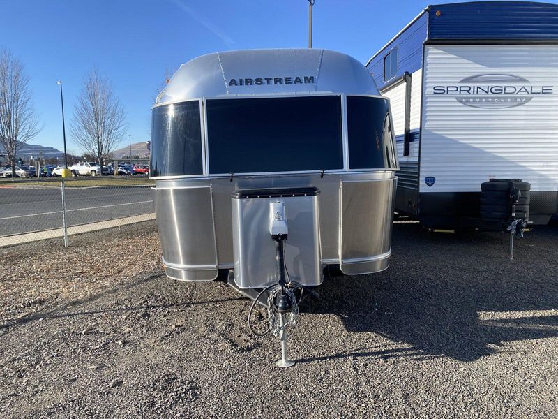 2019 AIRSTREAM FLYING CLOUD 23FB Image 8