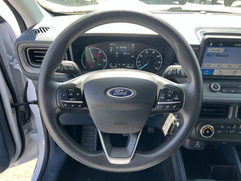 2023 Ford Maverick XLImage 9