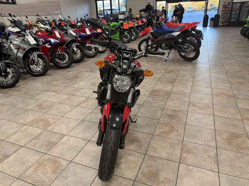 Used 2017 Yamaha FZ-07 Image 12