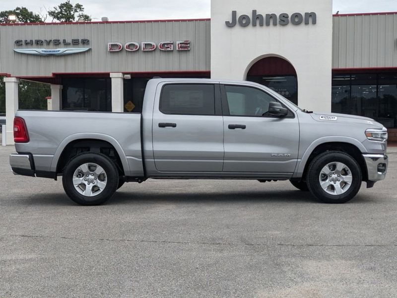 2025 RAM 1500 Big Horn Crew Cab 4x4 5