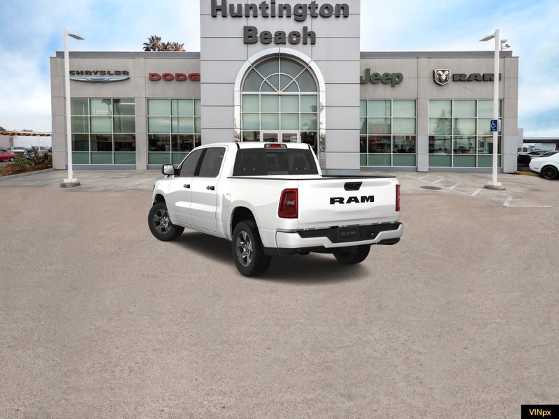 2025 RAM 1500 Tradesman Crew Cab 4x2Image 5