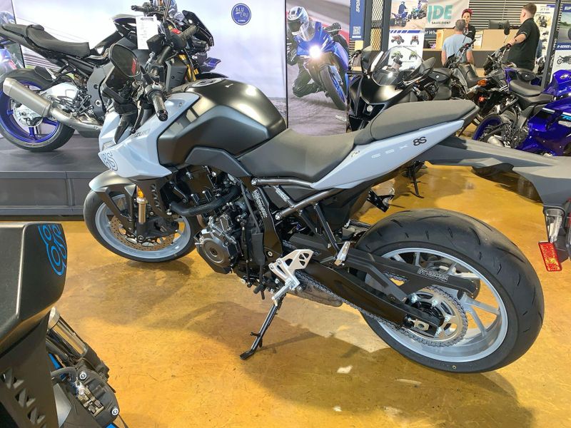 New 2024 Suzuki GSX-8S Image 12