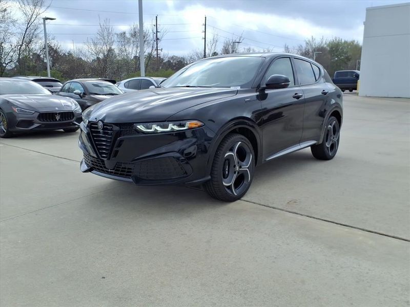 New 2026 Alfa Romeo Tonale Sport Speciale AwdImage 2