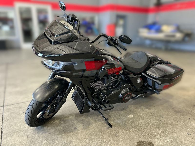 Used 2025 Harley-Davidson ROAD GILDE CVO ST Image 19