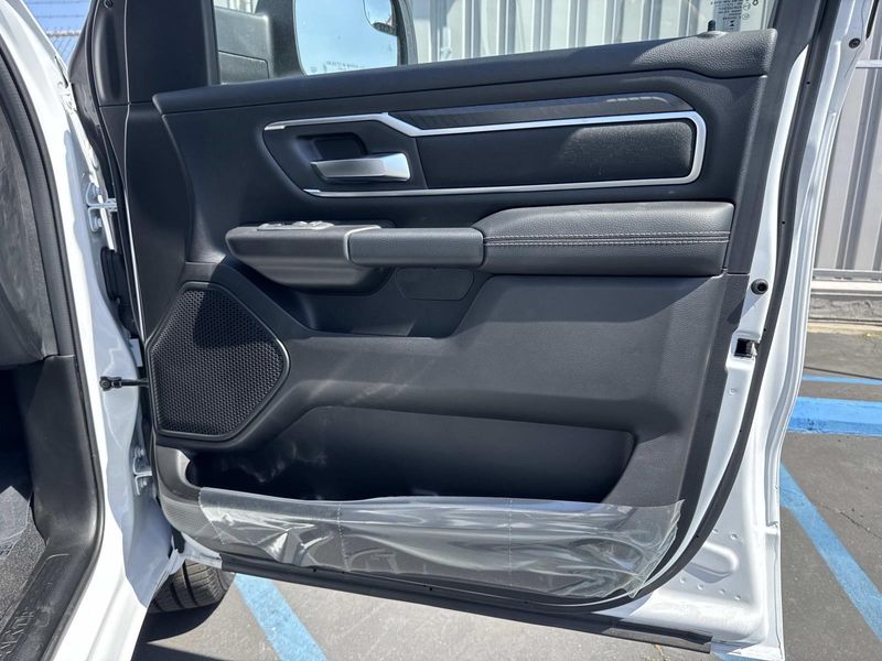 New 2026 RAM 1500 Big Horn Crew Cab 4x4 5'7' Box