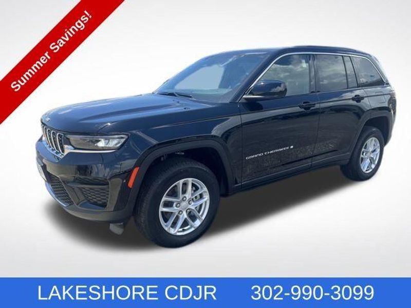 2025 Jeep Grand Cherokee Laredo X 4x4