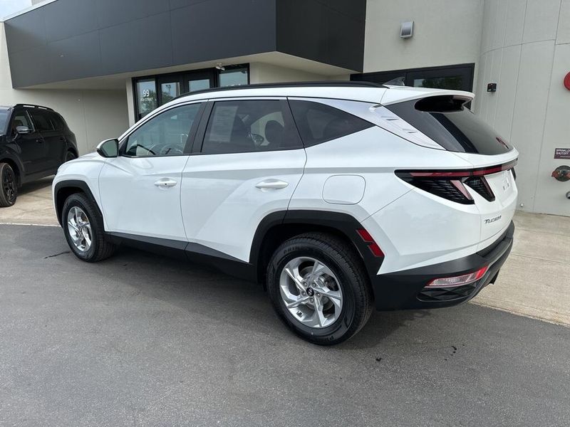 2022 Hyundai Tucson SELImage 7