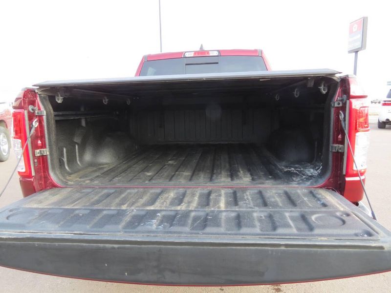 Used 2023 RAM 1500 Big Horn 4x4 4dr Crew Cab 5.6 ft. SB PickupImage 8