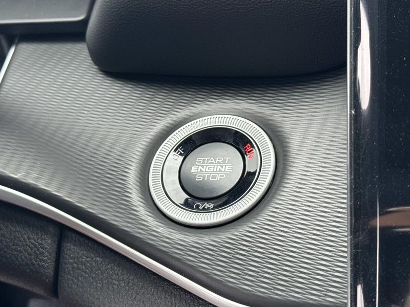 New 2026 Jeep Grand Cherokee L Laredo 4x2