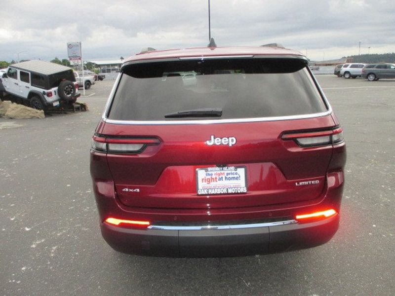 2024 Jeep Grand Cherokee L Limited 4x4Image 7