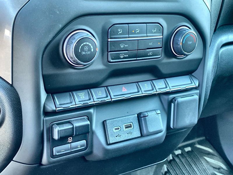 New 2025 Chevrolet Silverado 3500HD CC Work TruckImage 34