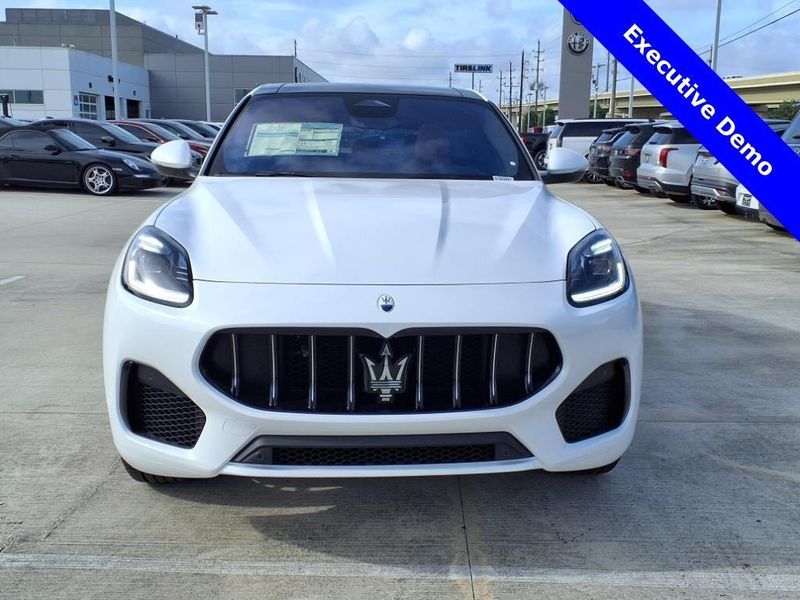 New 2025 Maserati Grecale Image 4