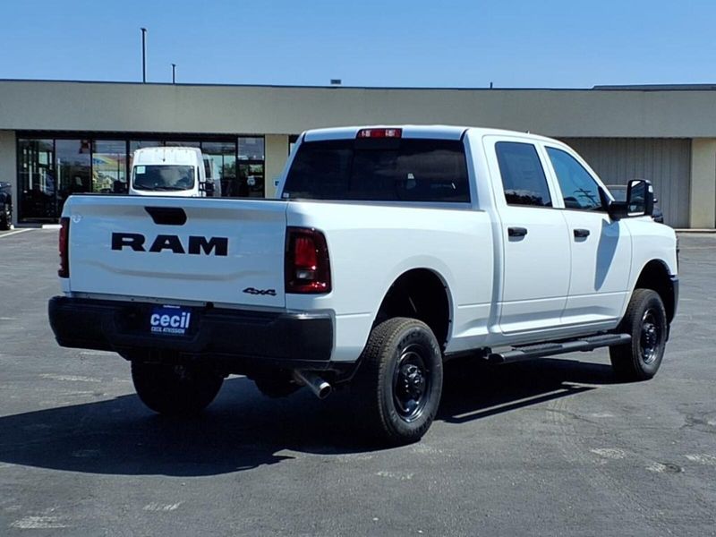 2026 Ram 2500 Tradesman photo 4