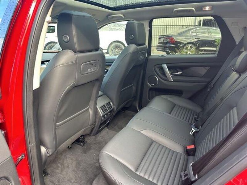 2025 Land Rover Discovery Sport S