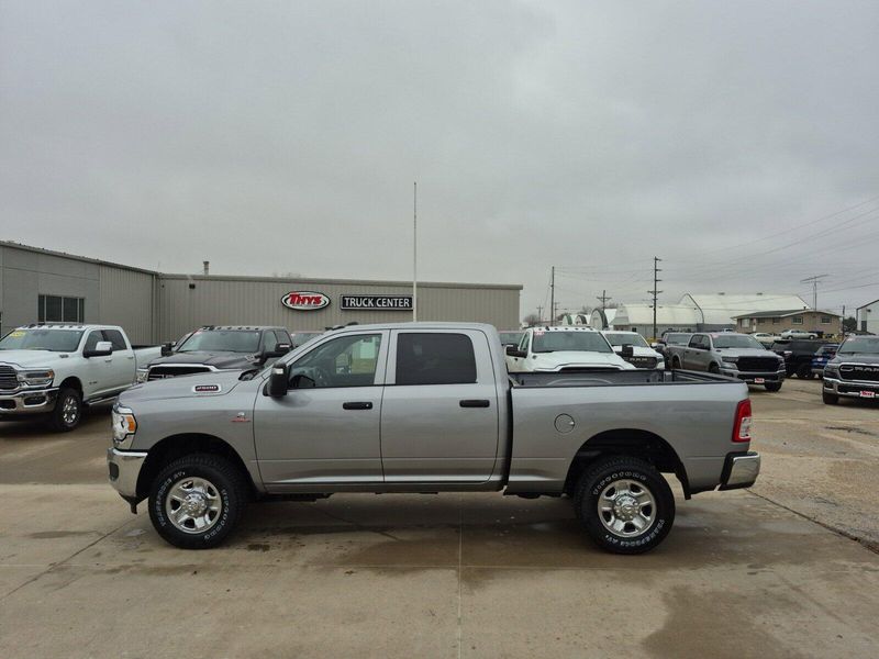 2024 RAM 2500 Tradesman Crew Cab 4x4 6