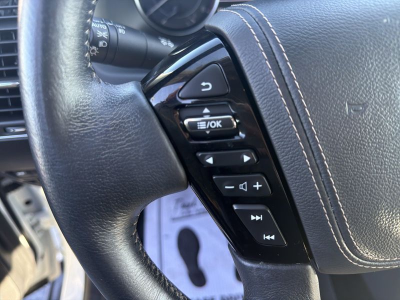 Used 2023 Nissan Armada PlatinumImage 30