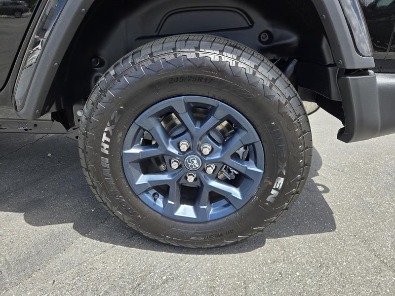 New 2026 Jeep Wrangler 4-door 85th Anniversary Edition