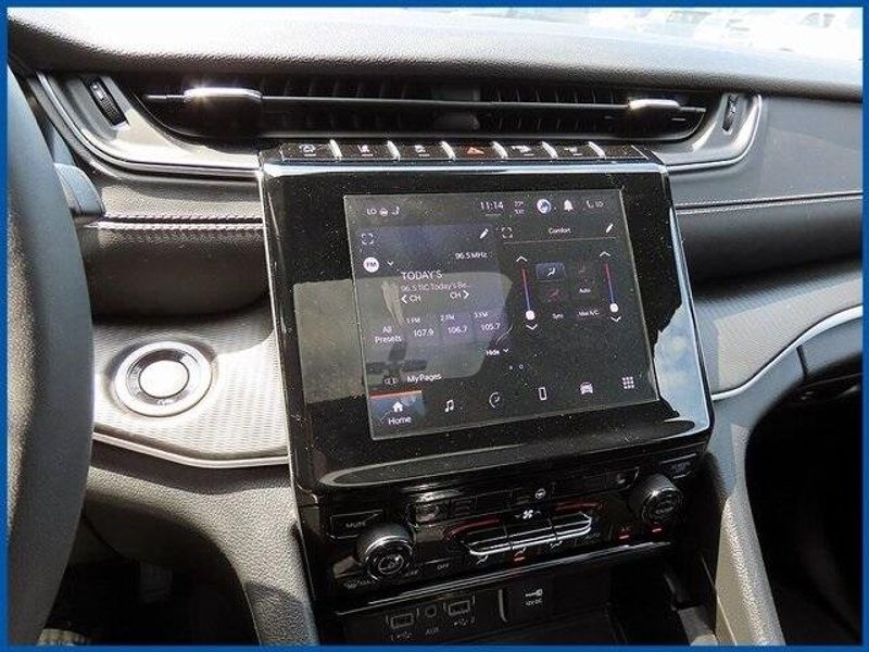 2024 Jeep Grand Cherokee L Altitude XImage 17