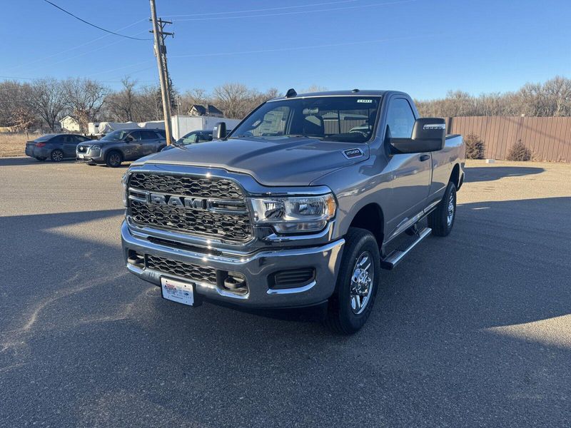 2024 RAM 2500 TradesmanImage 4