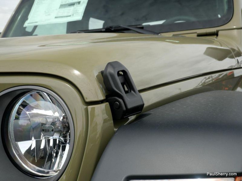 2025 Jeep Wrangler 2-door SportImage 14