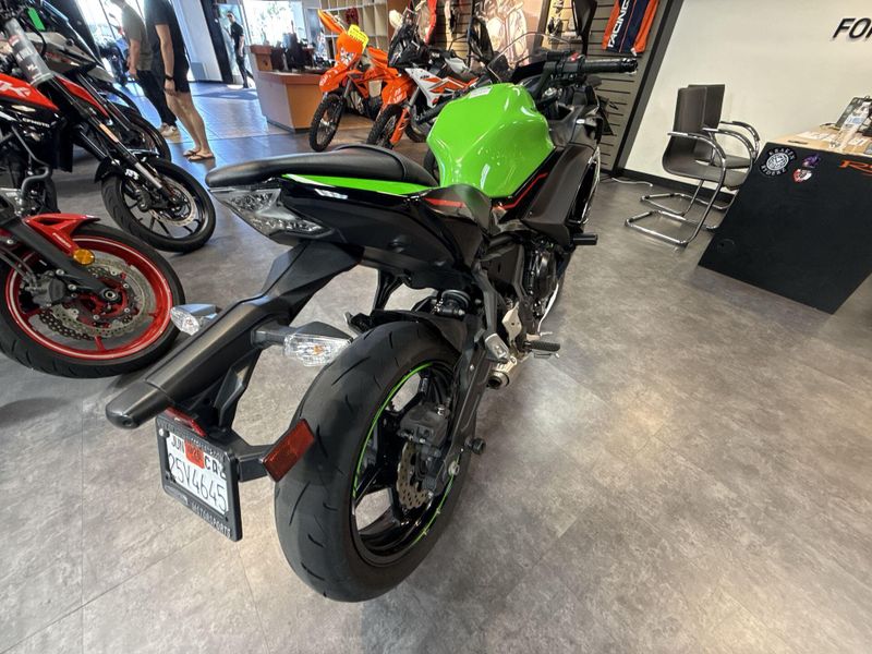 Used 2022 Kawasaki NINJA 650 Image 17